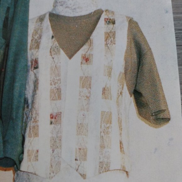 Vintage 90s Quilted Vest Sewing Pattern Strip Quilting by Sew Mini Pieces #824 - Picture 4 of 12